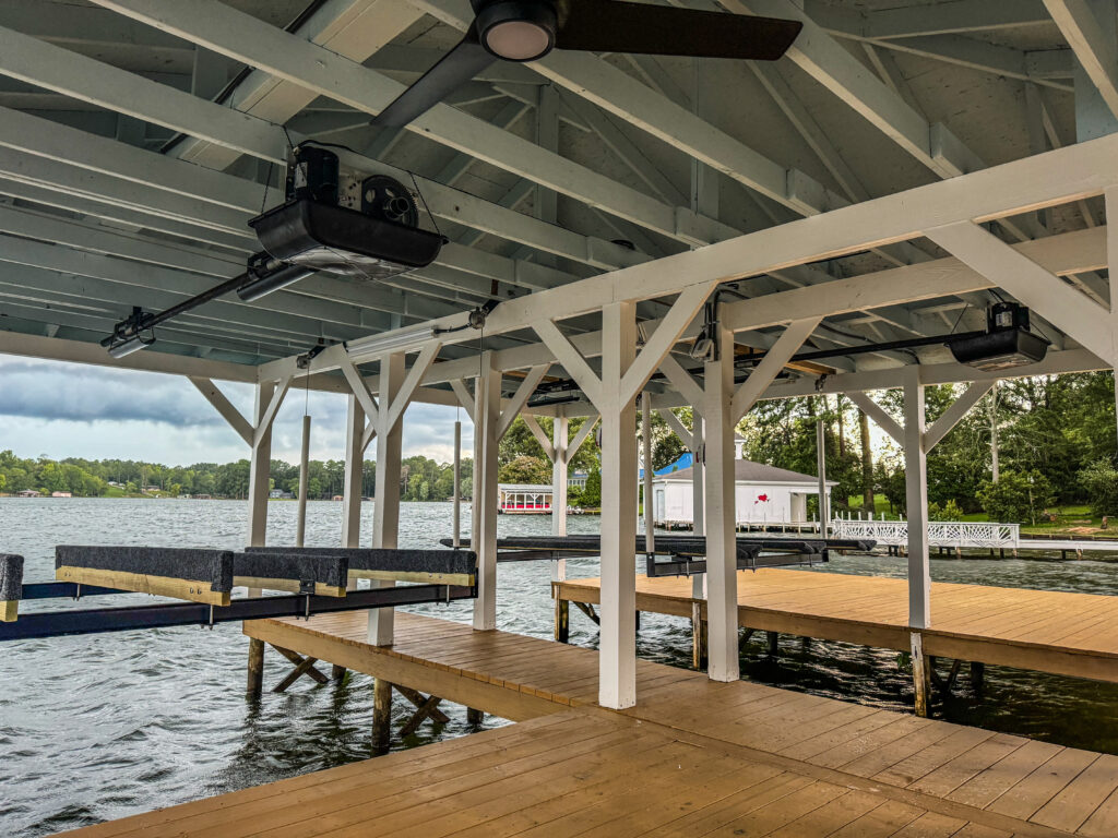 Lake Sinclair boat lifts repair service