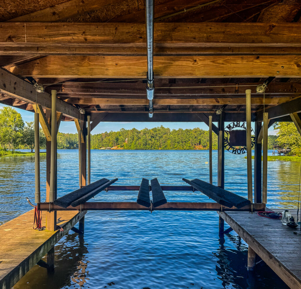 Lake Sinclair boat lifts repair service