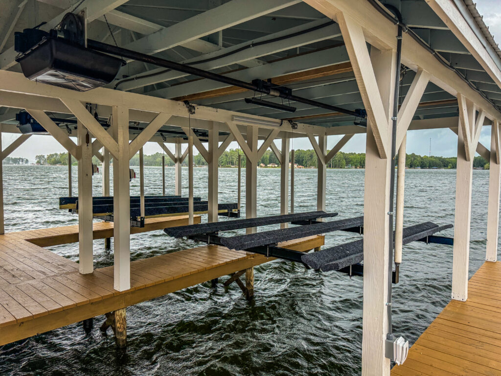 Lake Sinclair boat lifts repair service